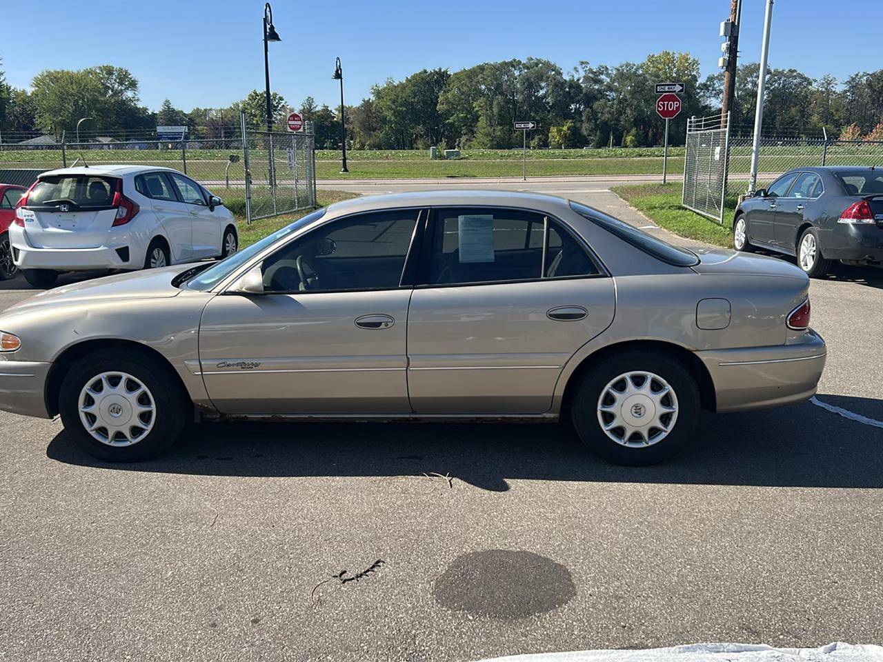 Buick Century 4dr Sdn Custom 2000