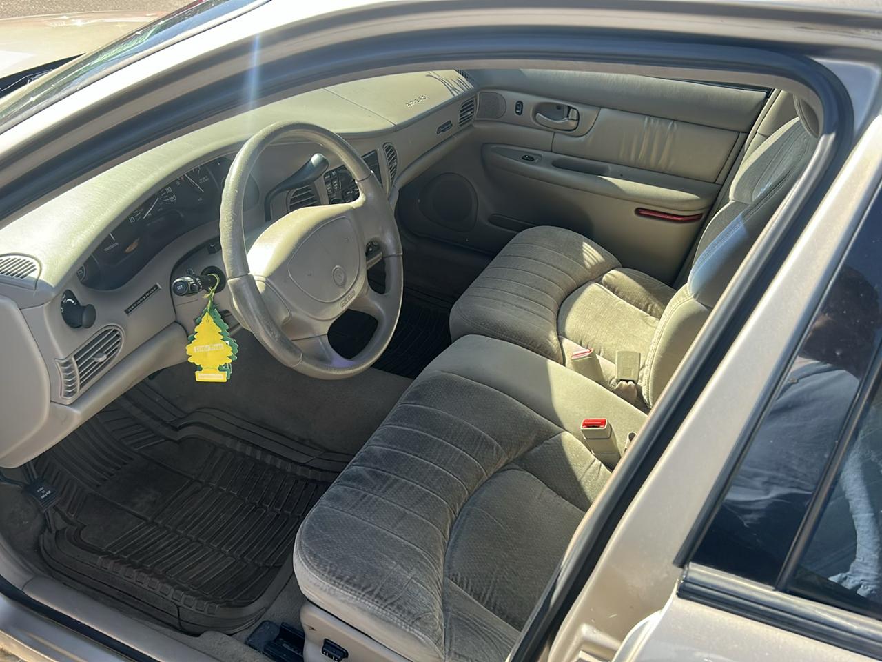 Buick Century 4dr Sdn Custom 2000