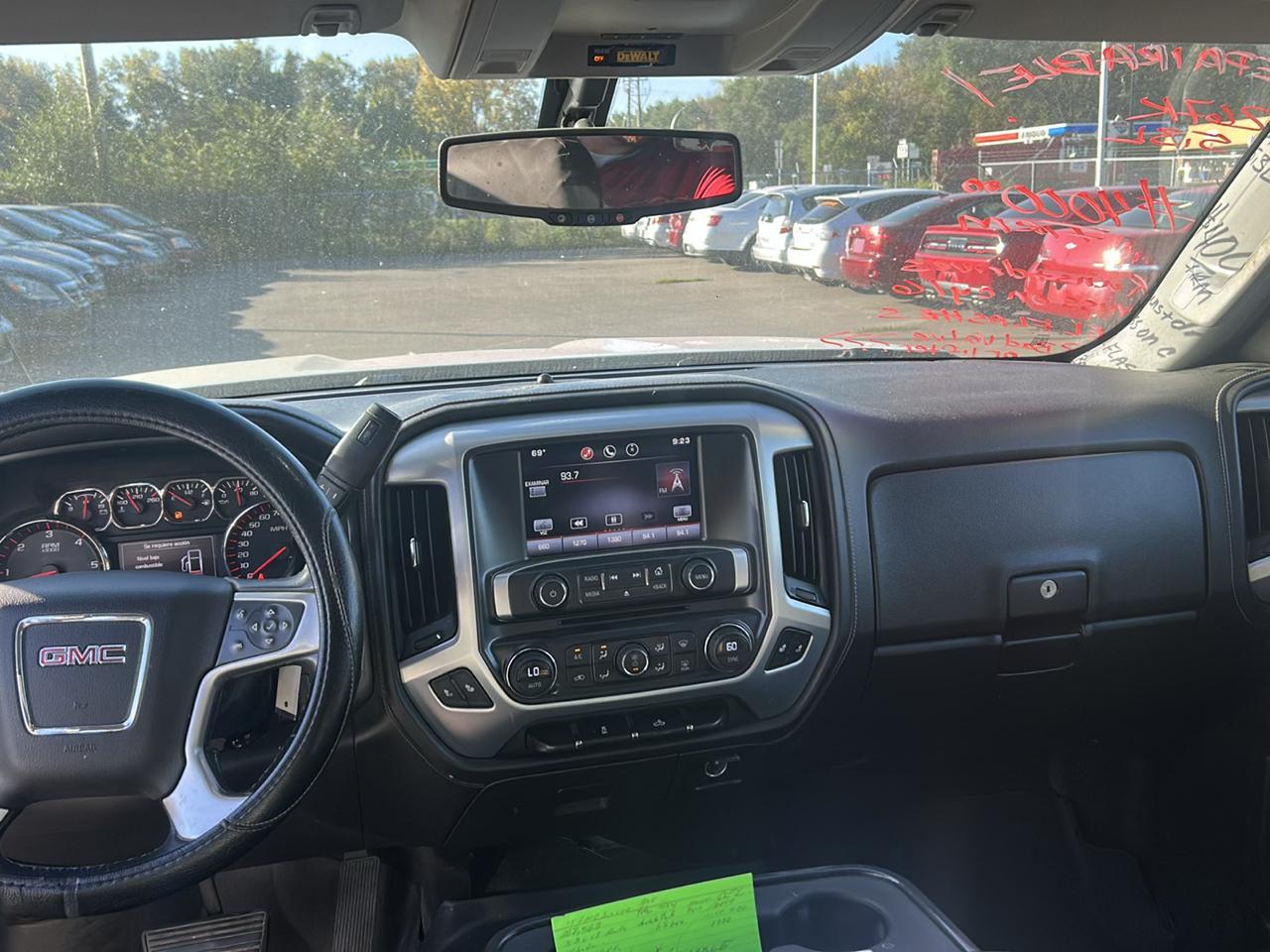 GMC Sierra 1500 4WD Double Cab 143.5" SLE 2015