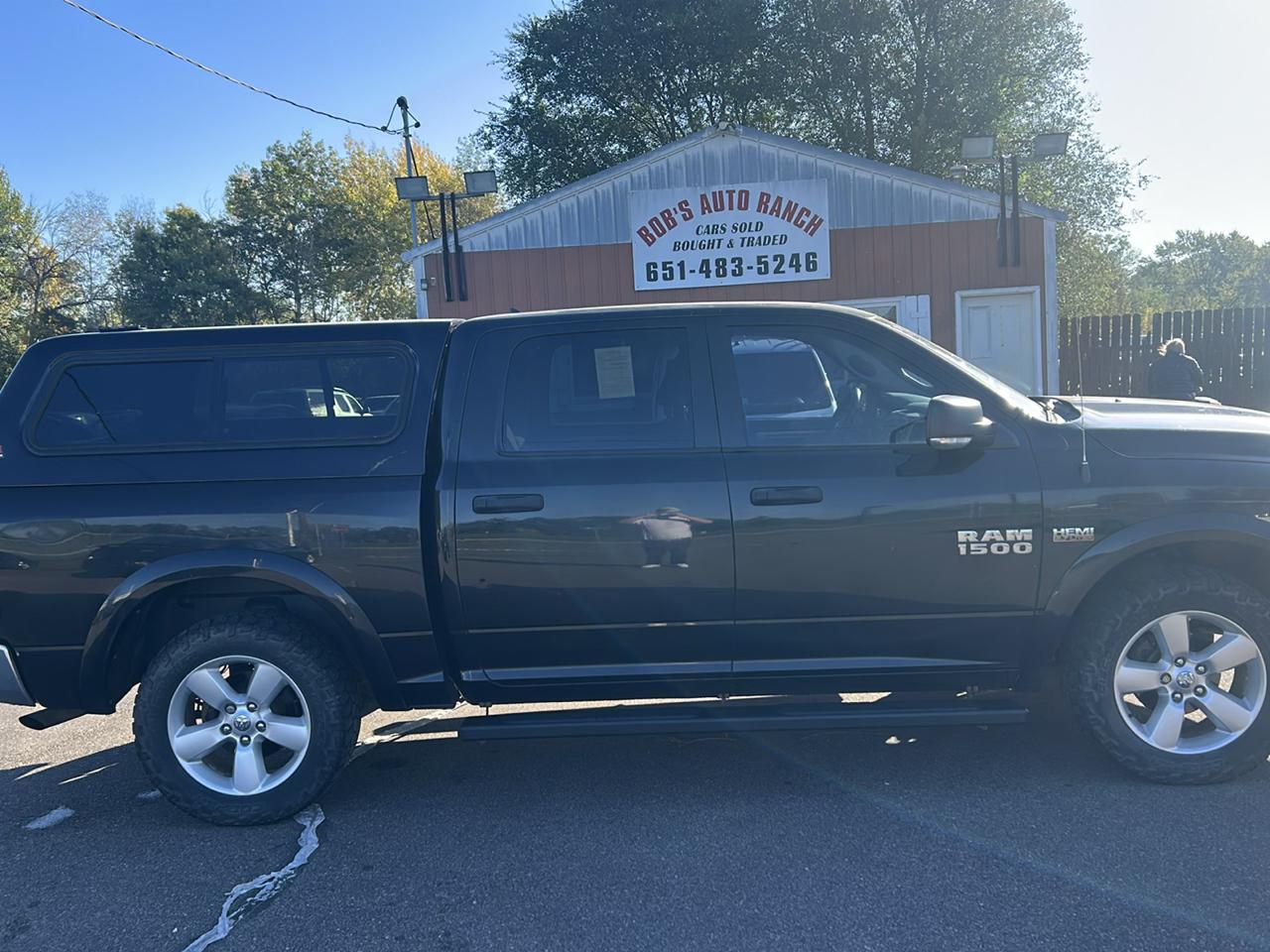 RAM 1500 4WD Crew Cab 140.5" Outdoorsman 2015