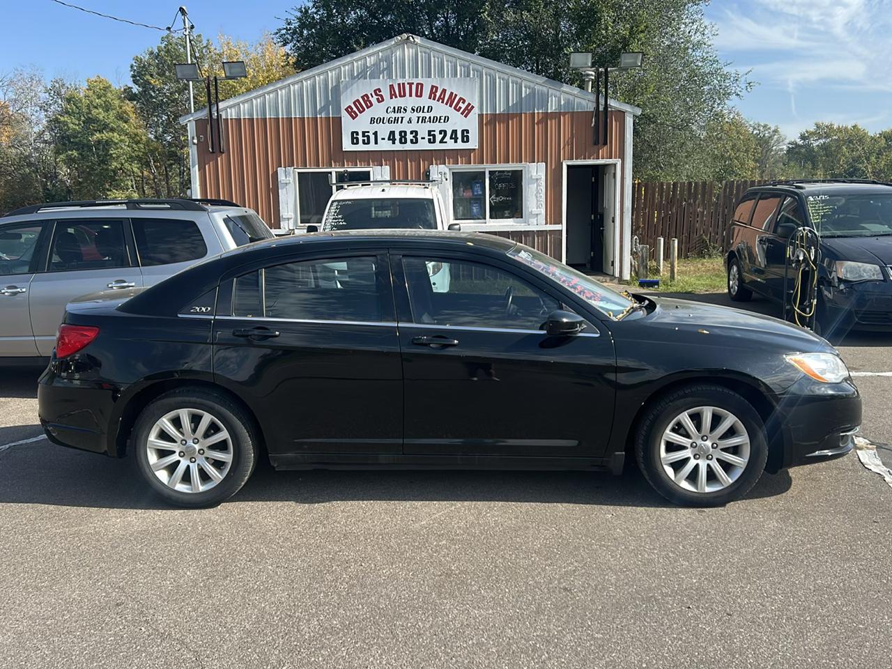 Chrysler 200 4dr Sdn Touring 2013