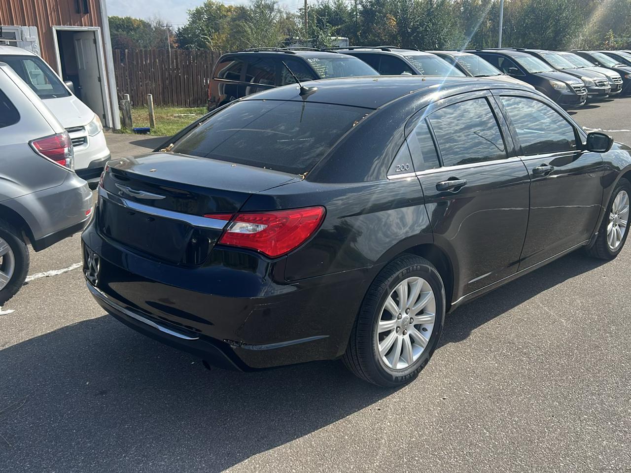 Chrysler 200 4dr Sdn Touring 2013