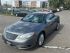 2013 Chrysler 200 