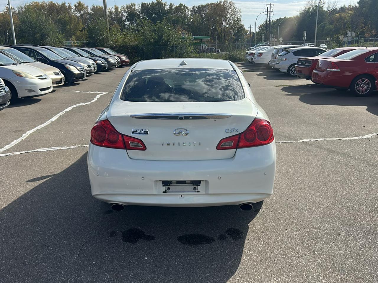 Infiniti G37 Sedan 4dr x AWD 2012
