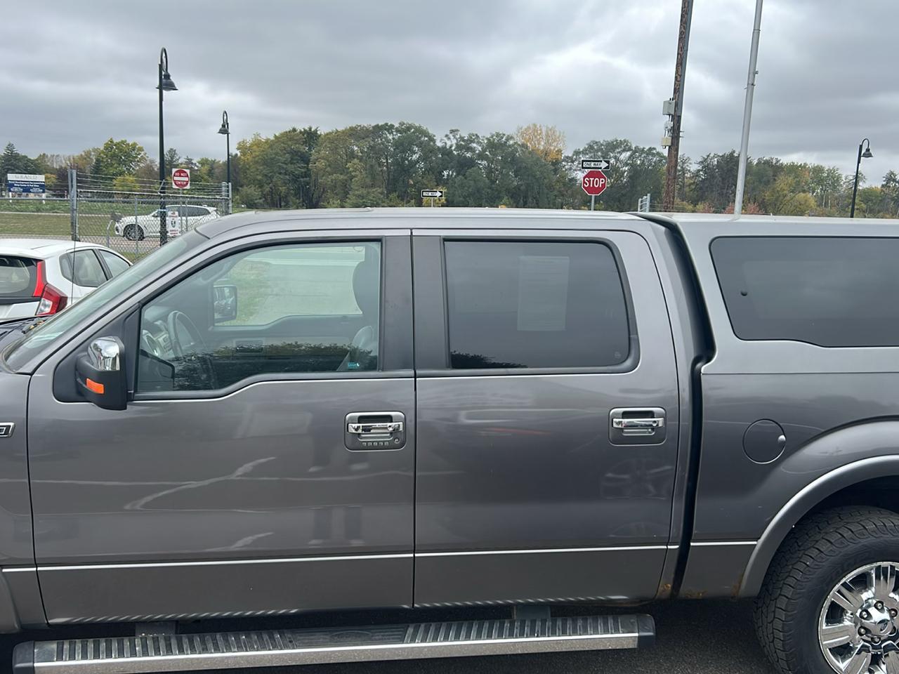 Ford F-150 4WD SuperCrew 145" Platinum 2011