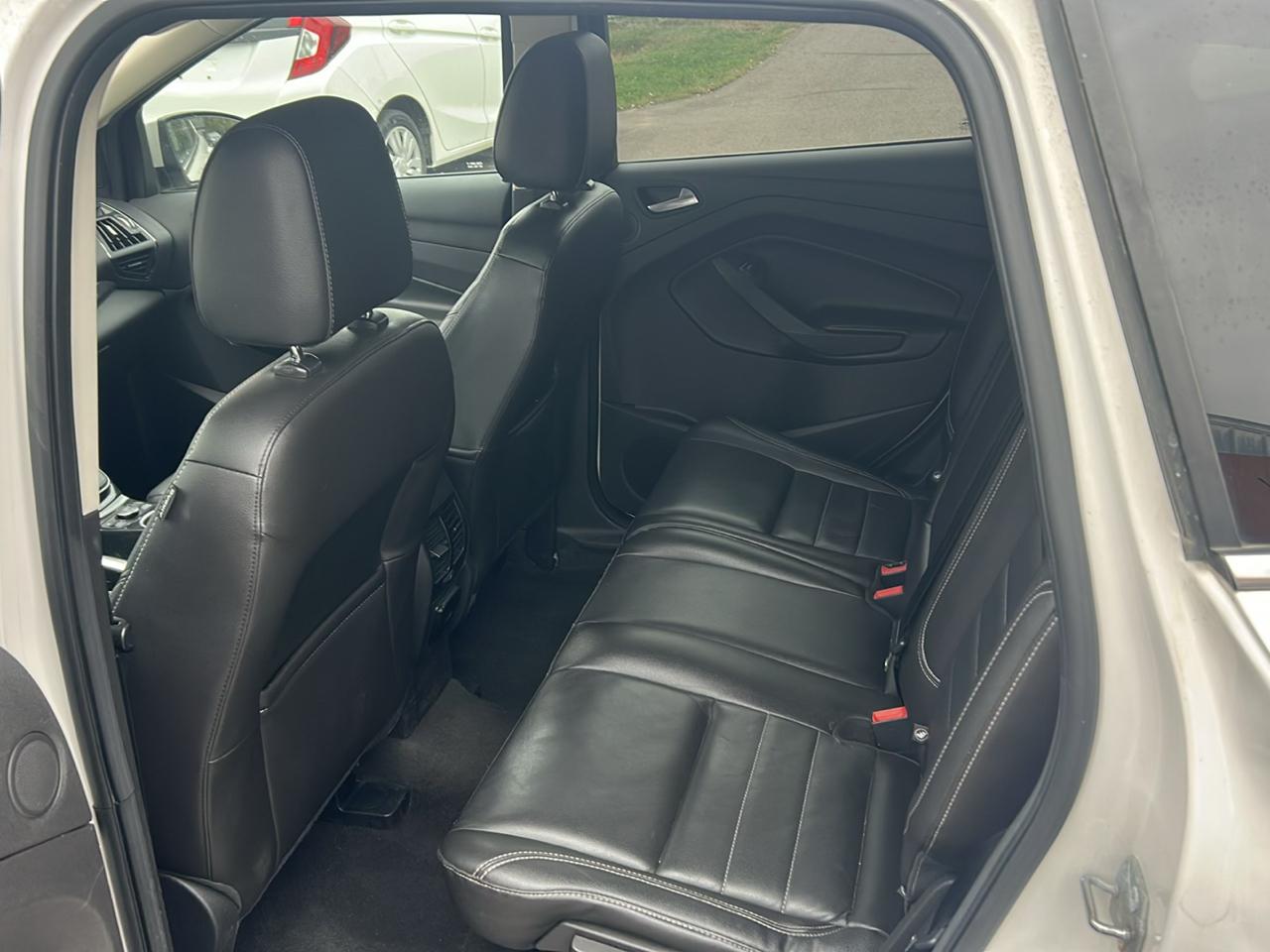 Ford Escape 4WD 4dr Titanium 2015