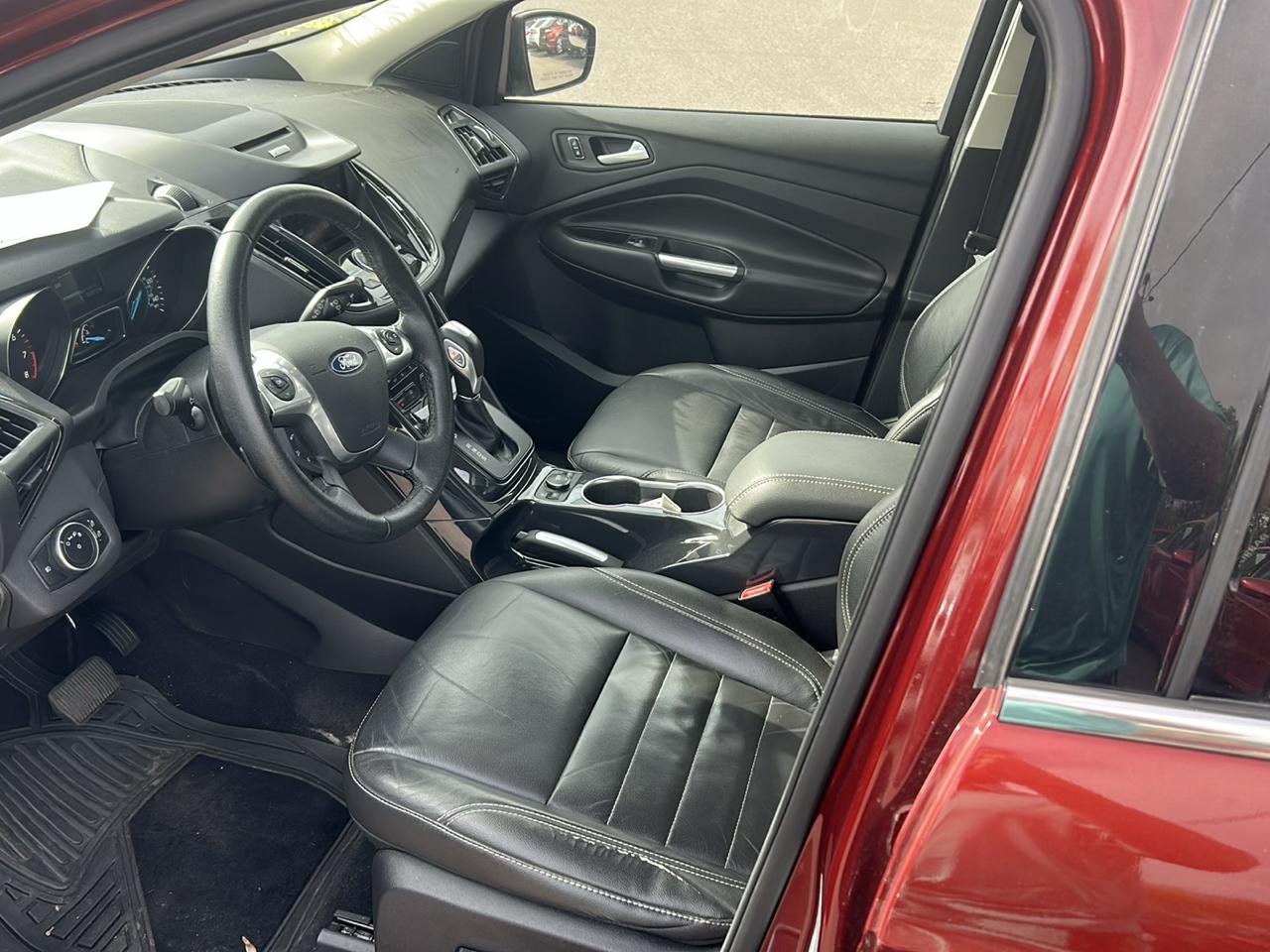 Ford Escape 4WD 4dr Titanium 2015