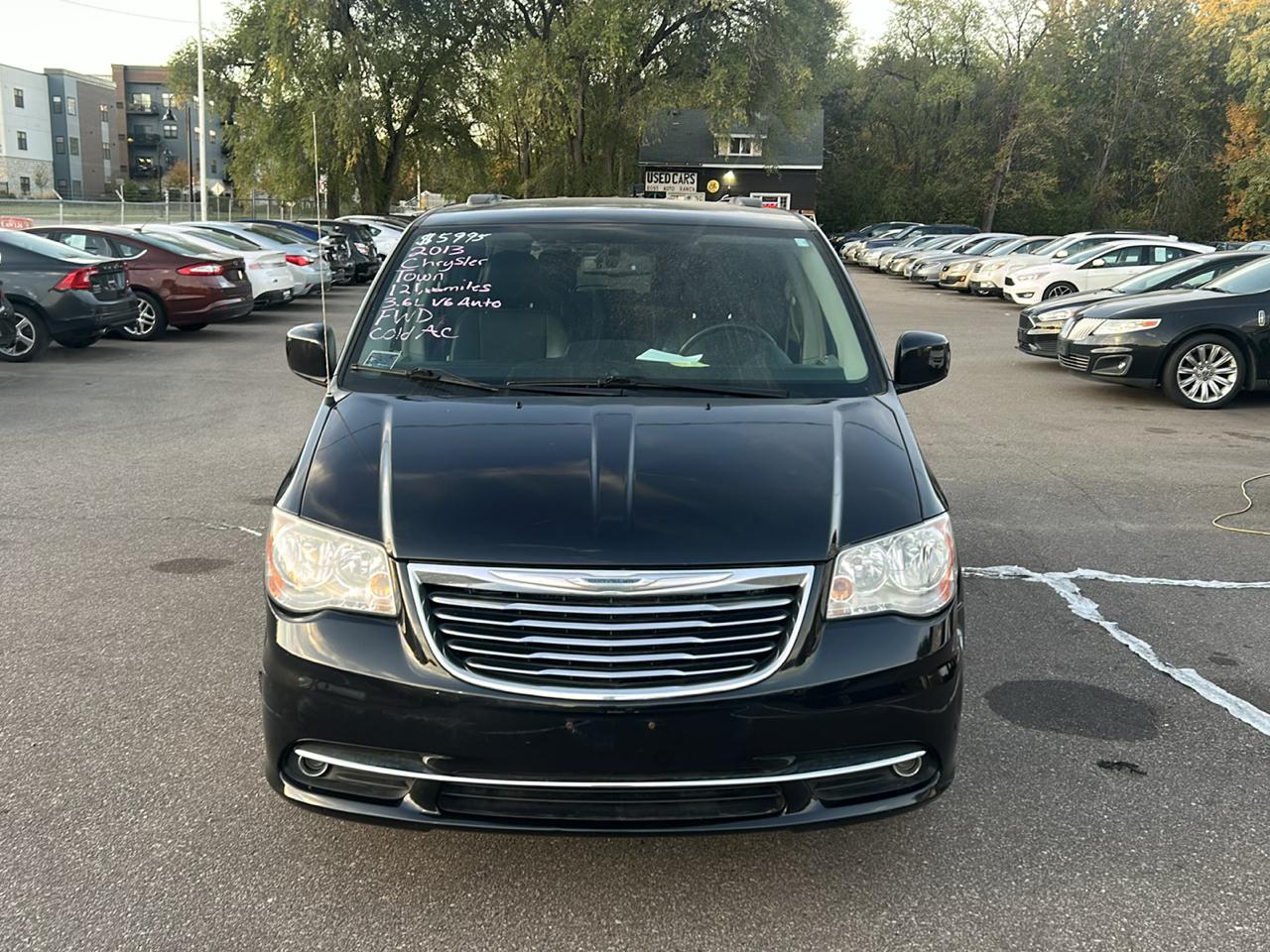Chrysler Town & Country 4dr Wgn Touring 2013