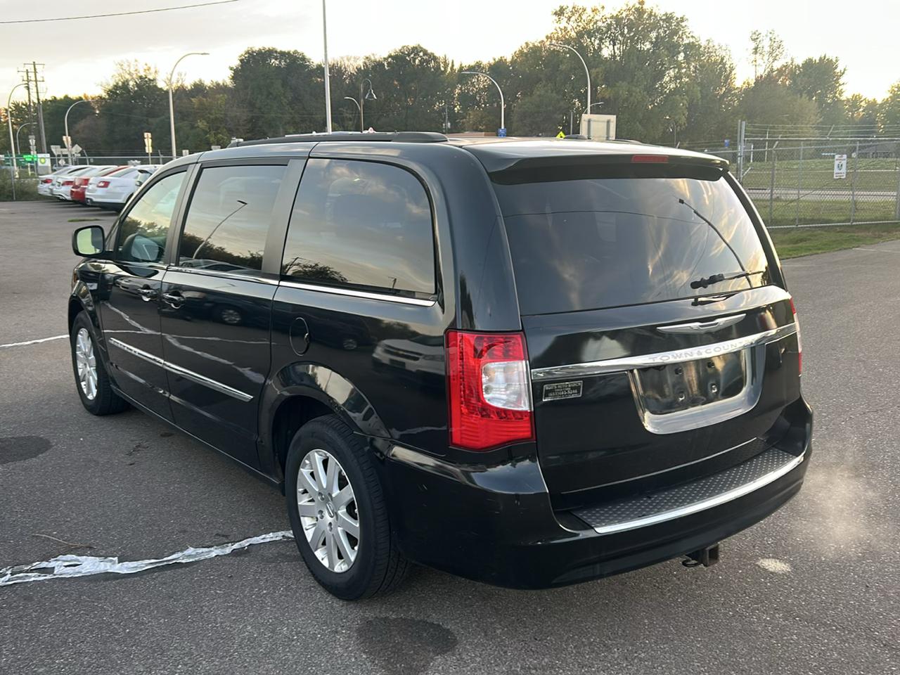 Chrysler Town & Country 4dr Wgn Touring 2013