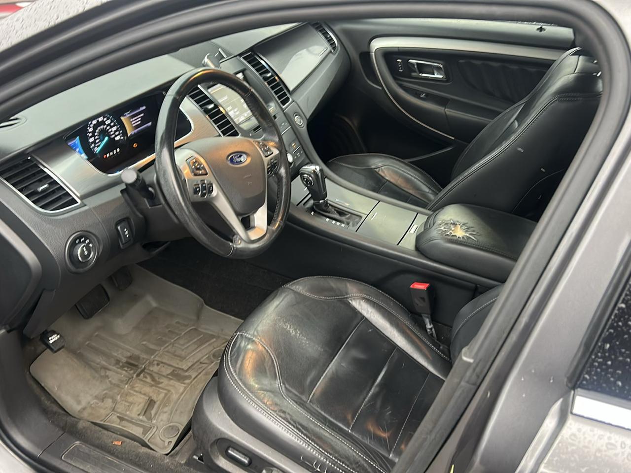 Ford Taurus 4dr Sdn SEL FWD 2013