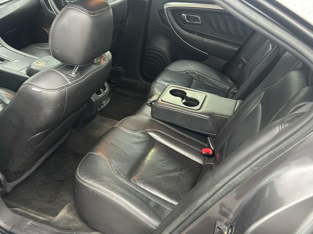 Ford Taurus 4dr Sdn SEL FWD 2013