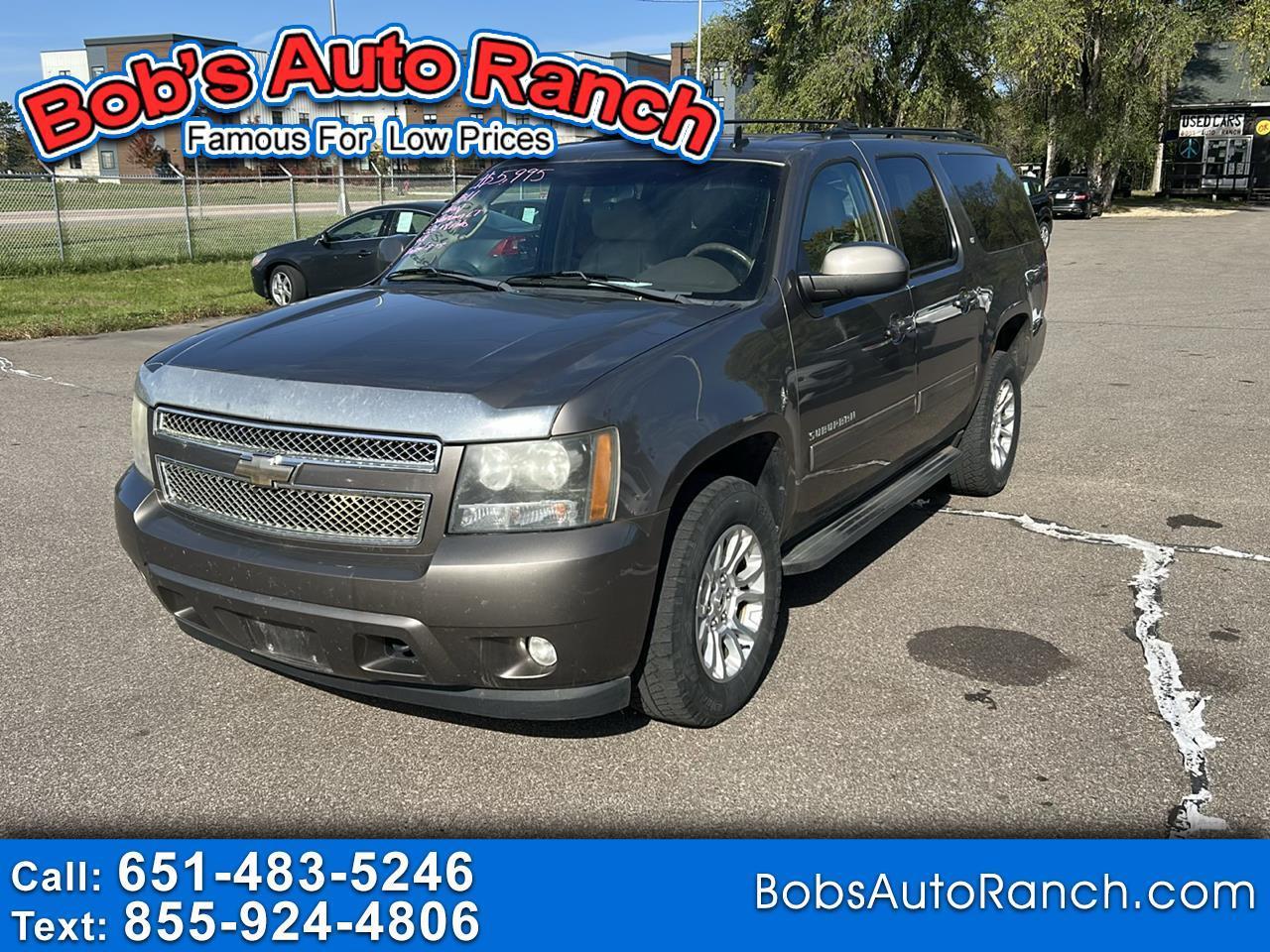 Chevrolet Suburban 4WD 4dr 1500 LT 2011