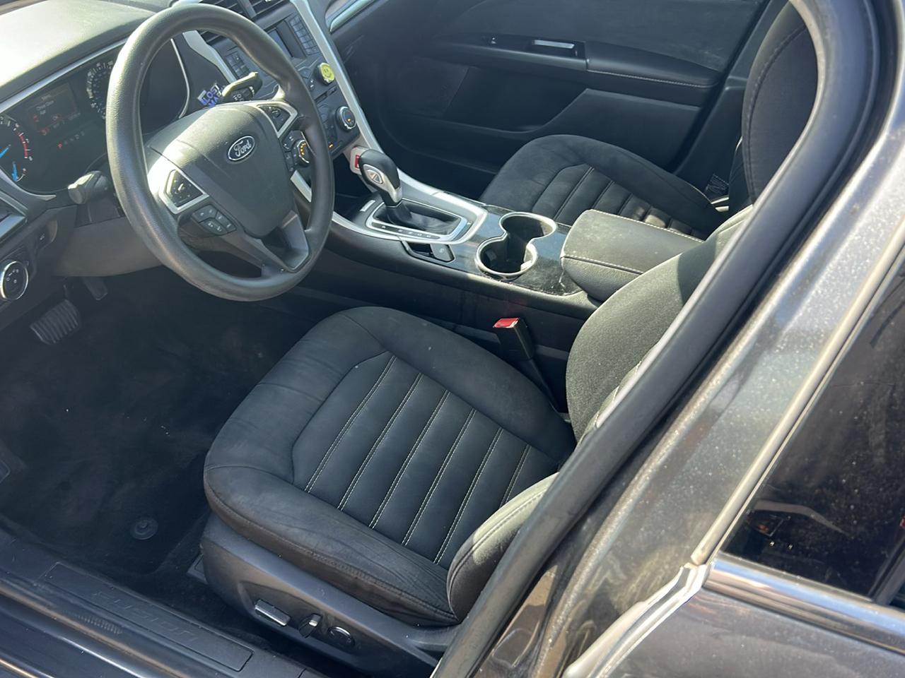 Ford Fusion 4dr Sdn SE FWD 2015