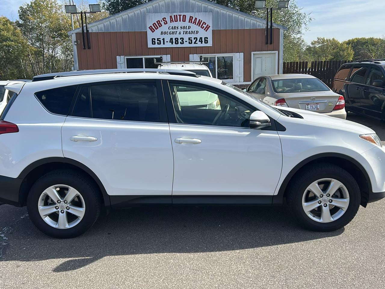 Toyota RAV4 FWD 4dr XLE (Natl) 2013