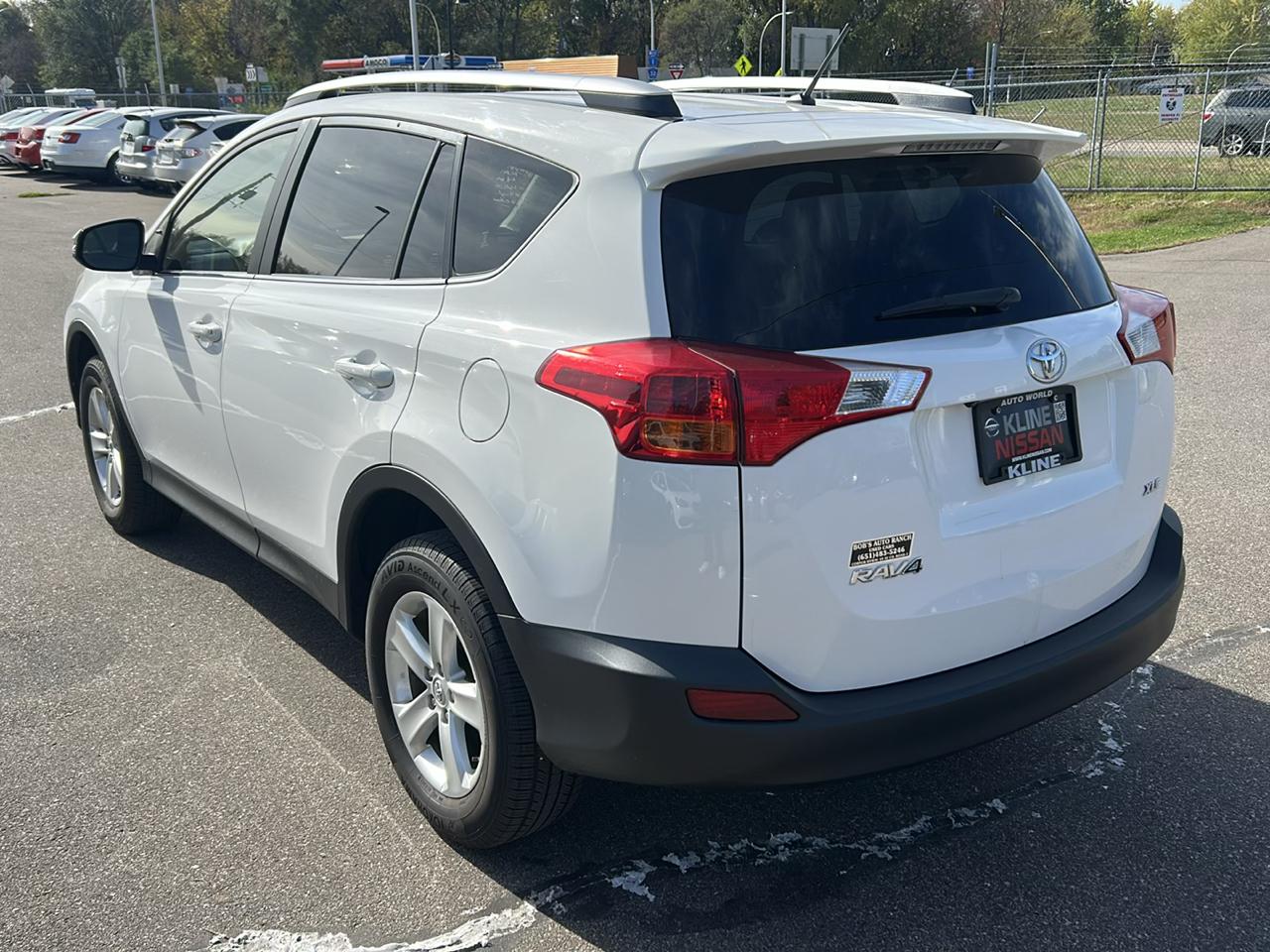 Toyota RAV4 FWD 4dr XLE (Natl) 2013