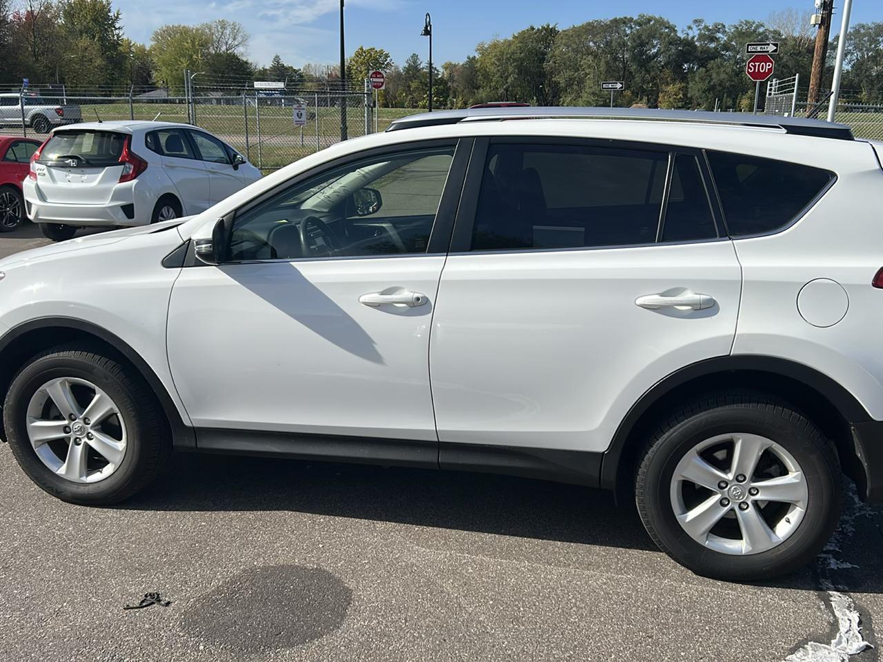 Toyota RAV4 FWD 4dr XLE (Natl) 2013