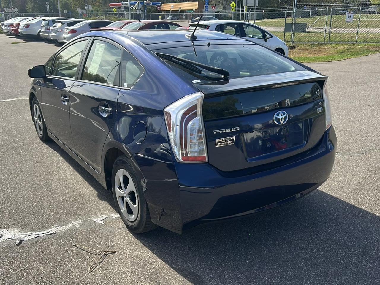 Toyota Prius 5dr HB Three (Natl) 2014