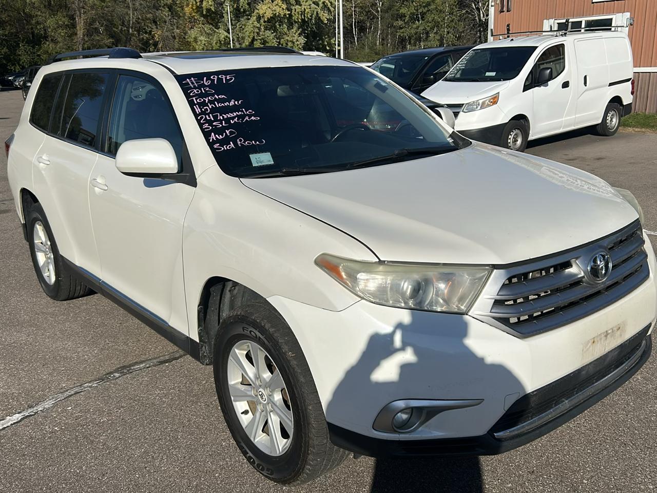 Toyota Highlander 4WD 4dr V6 (Natl) 2013