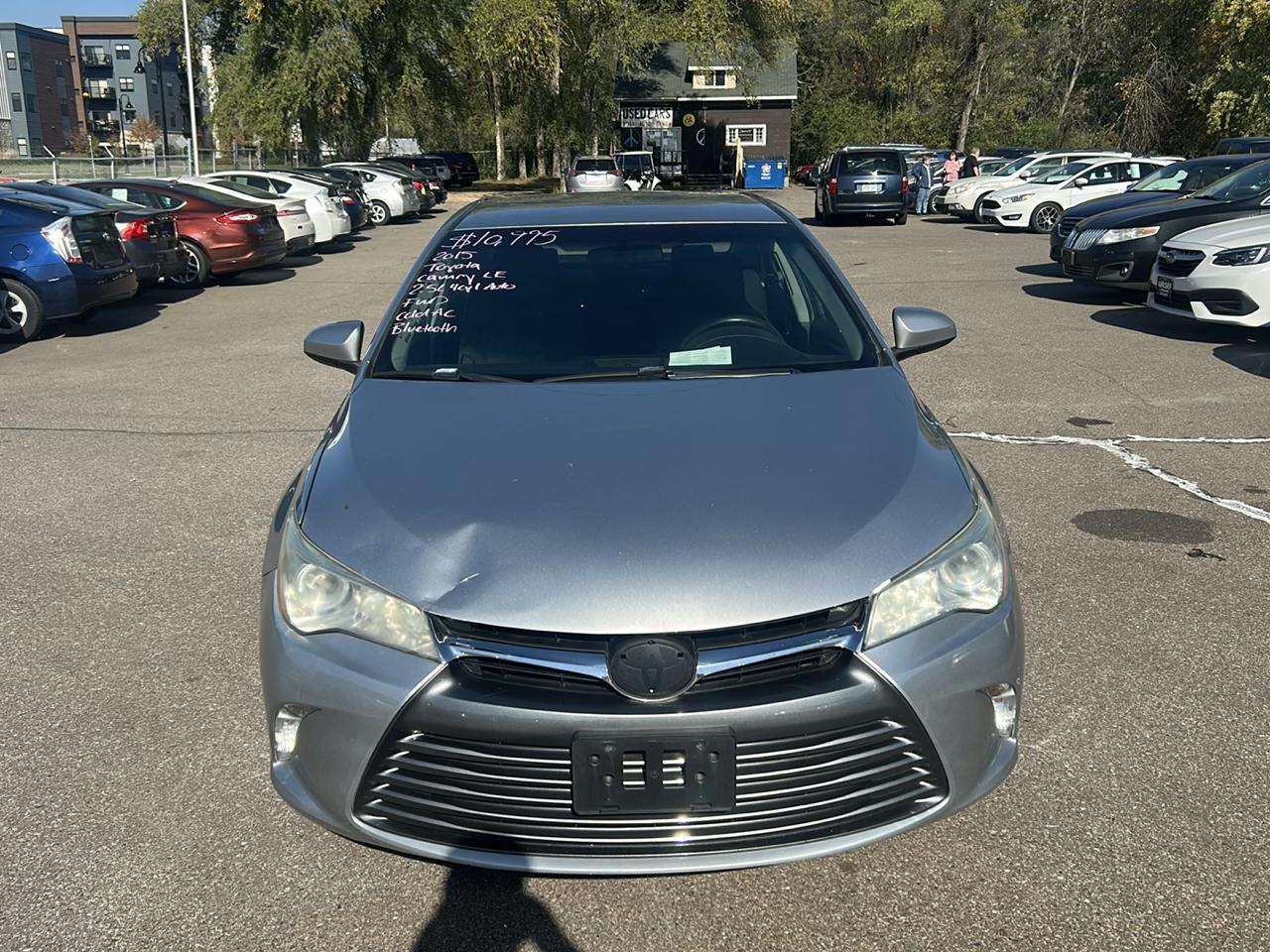 Toyota Camry 4dr Sdn I4 Auto XLE (Natl) 2015