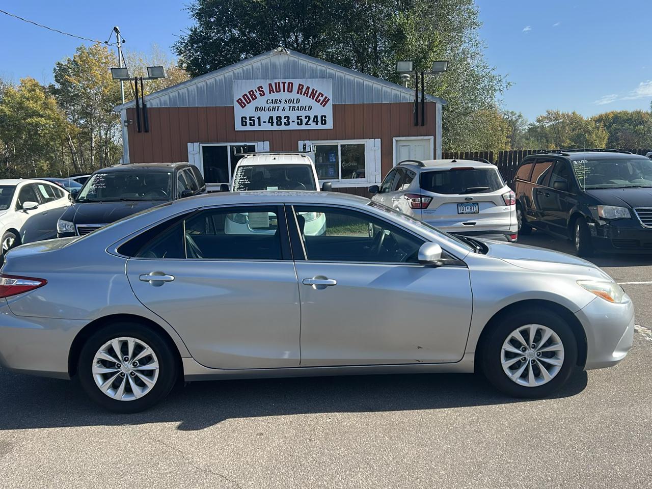 Toyota Camry 4dr Sdn I4 Auto XLE (Natl) 2015