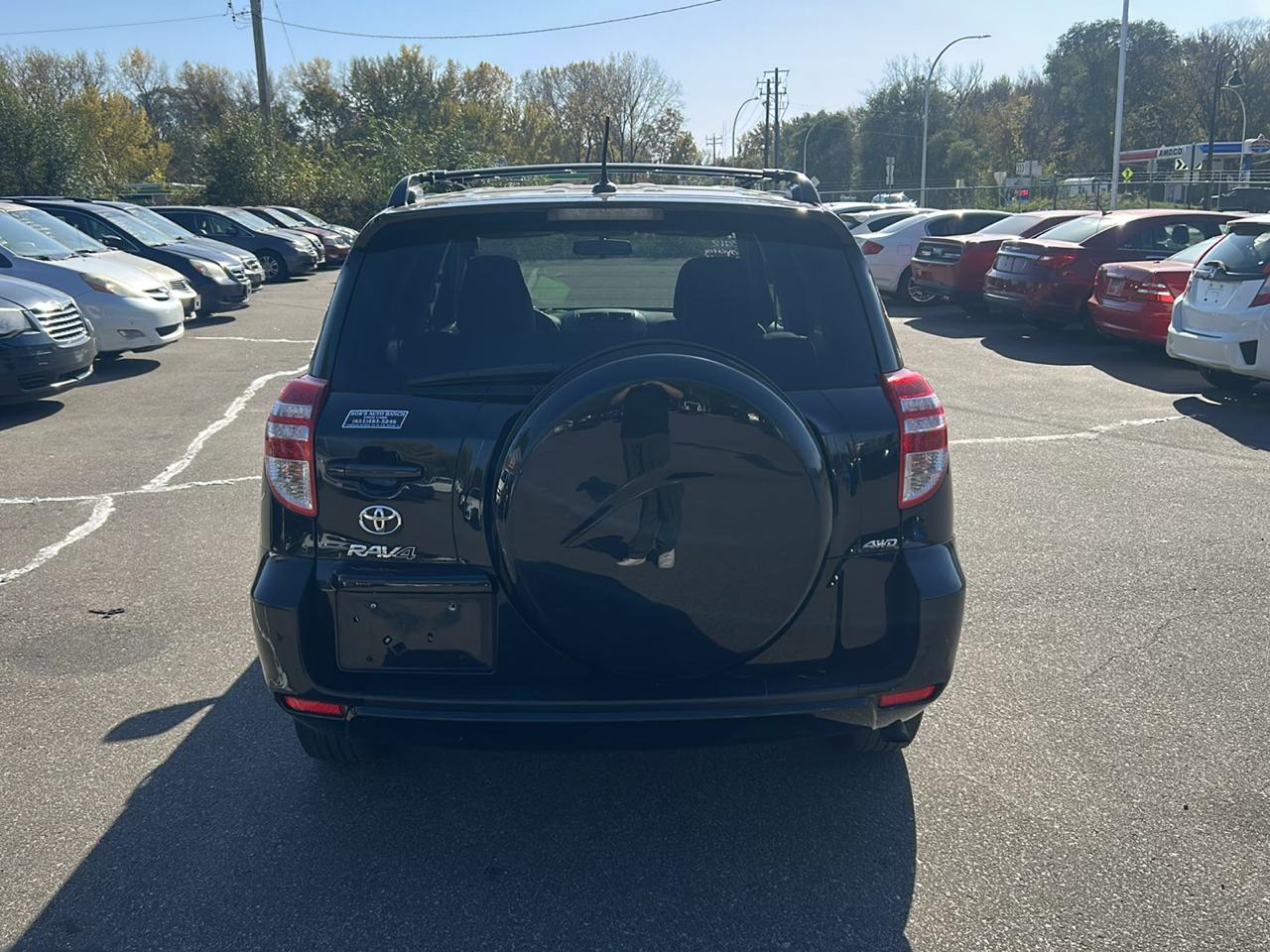 Toyota RAV4 4WD 4dr I4 (Natl) 2012