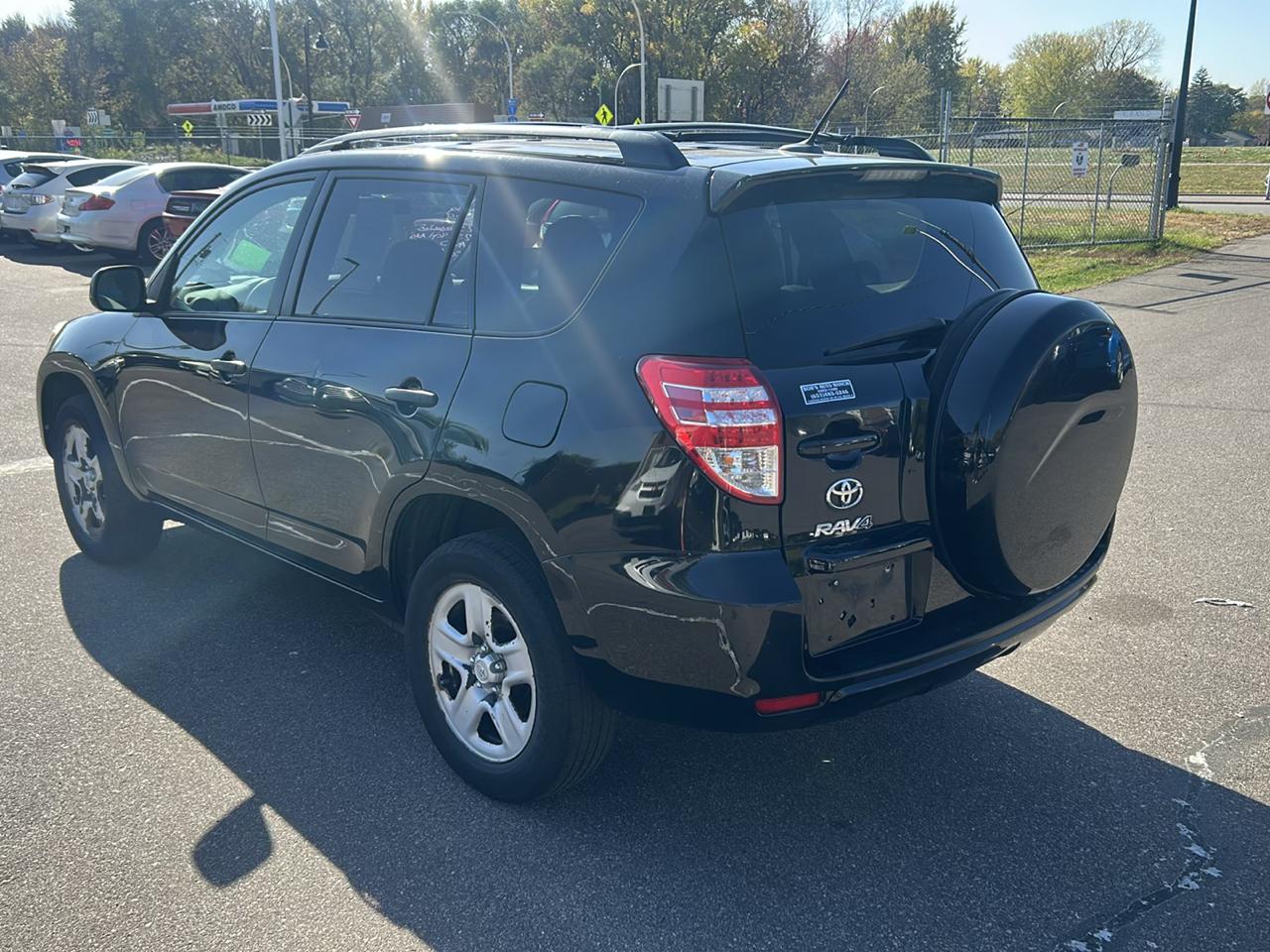 Toyota RAV4 4WD 4dr I4 (Natl) 2012