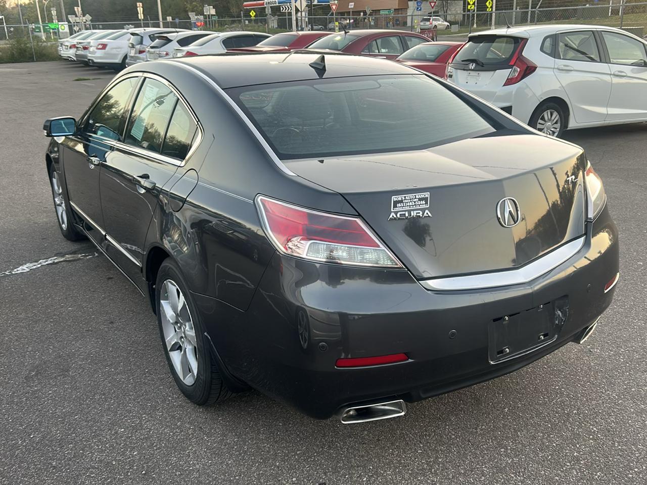 Acura TL 4dr Sdn Auto 2WD 2012