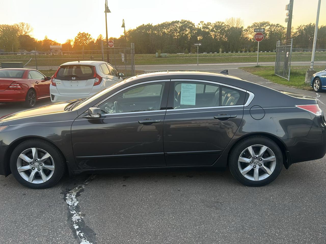 Acura TL 4dr Sdn Auto 2WD 2012