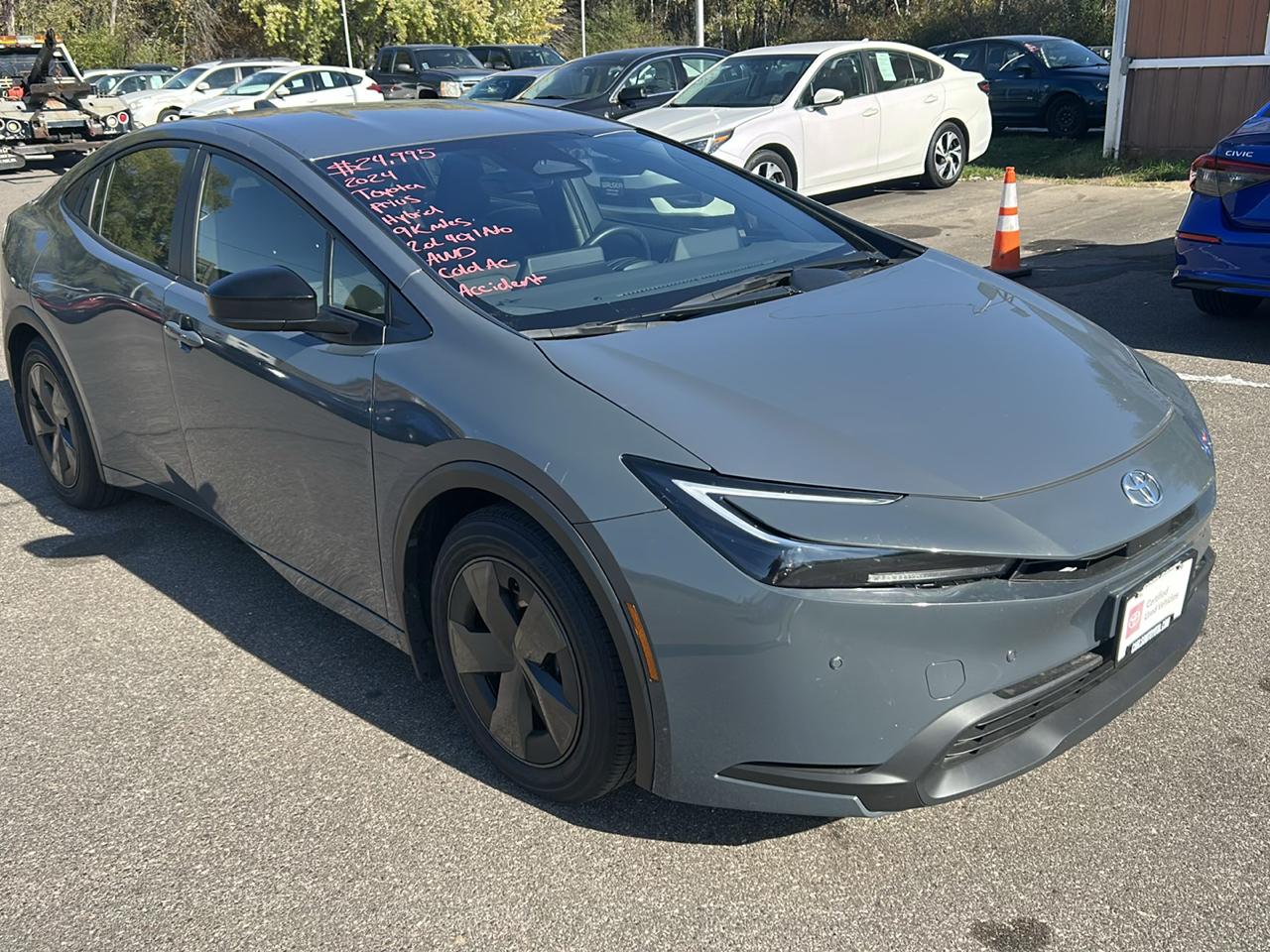 Toyota Prius Limited AWD (Natl) 2024