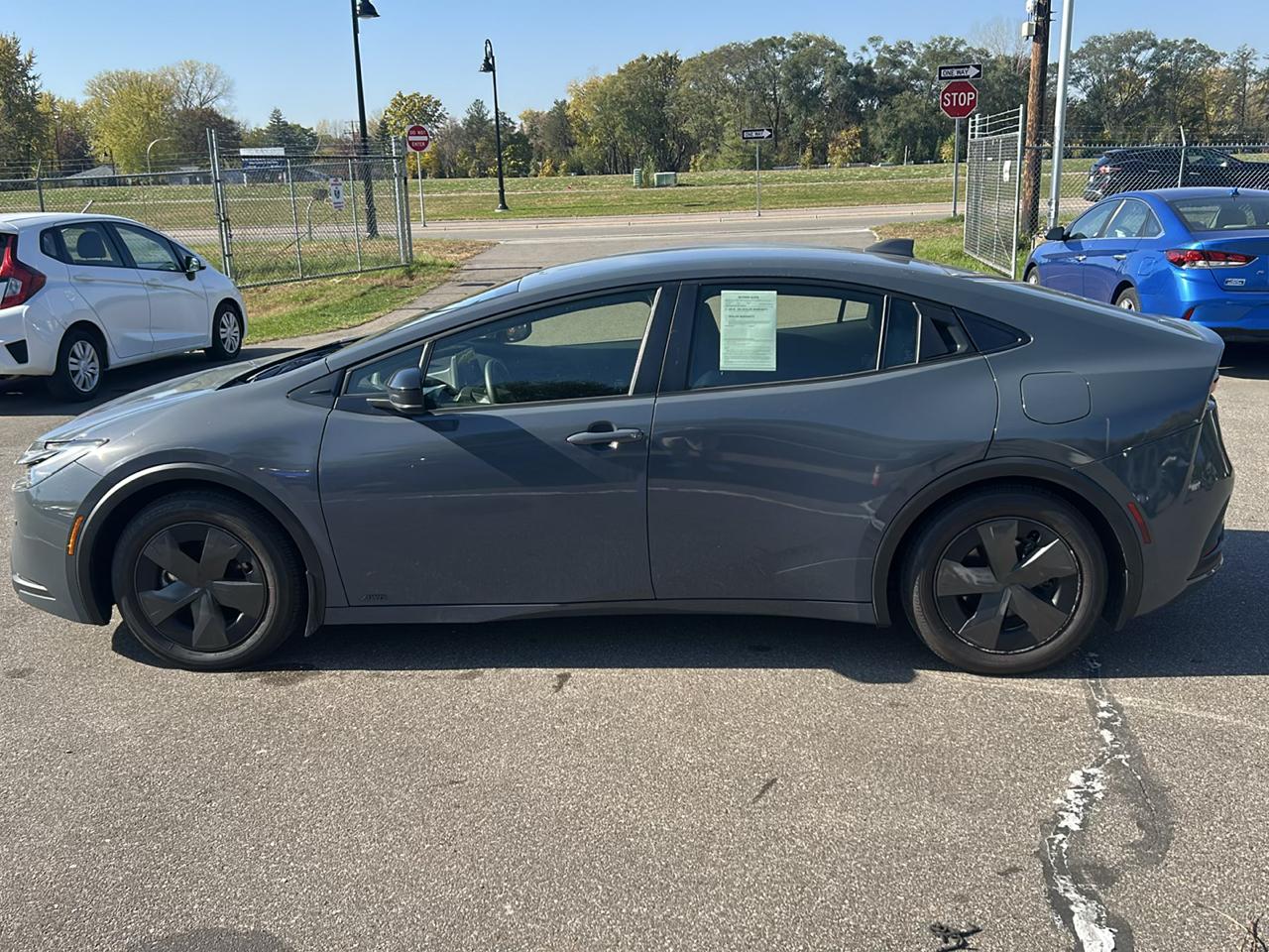 Toyota Prius Limited AWD (Natl) 2024