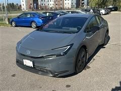 2024 Toyota Prius 