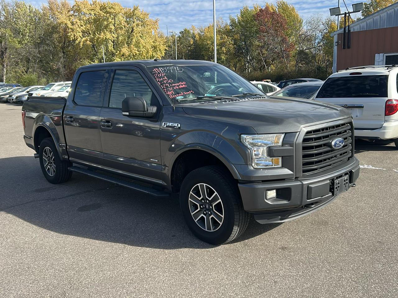 Ford F-150 4WD SuperCrew 145" Lariat 2016