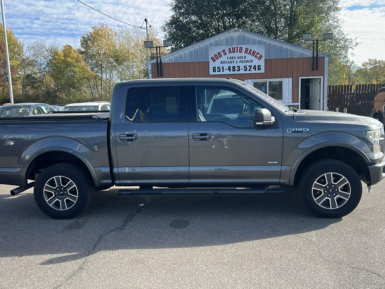 Ford F-150 4WD SuperCrew 145" Lariat 2016