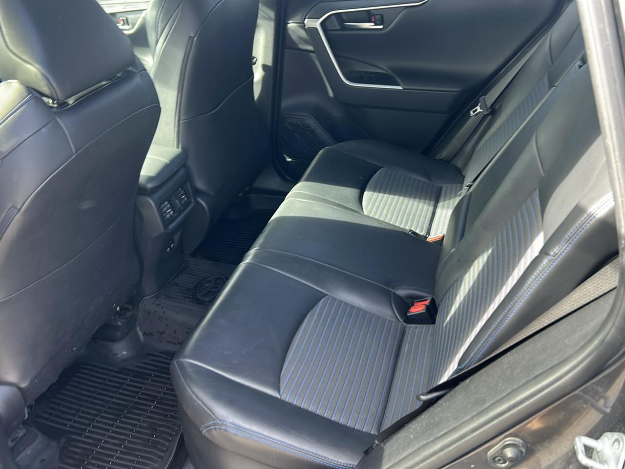 Toyota RAV4 Hybrid XSE AWD (Natl) 2019