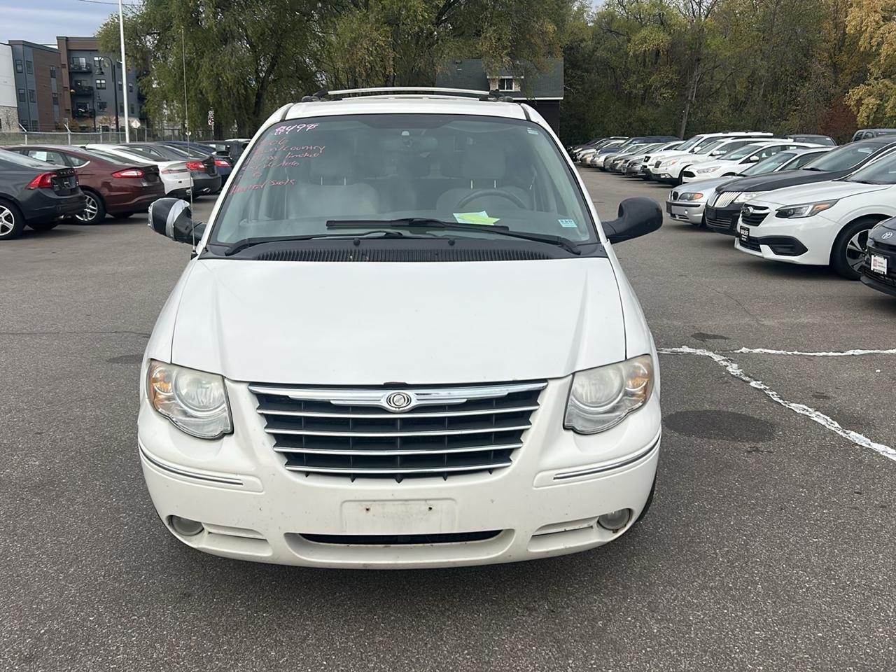 Chrysler Town & Country LWB 4dr Limited 2006