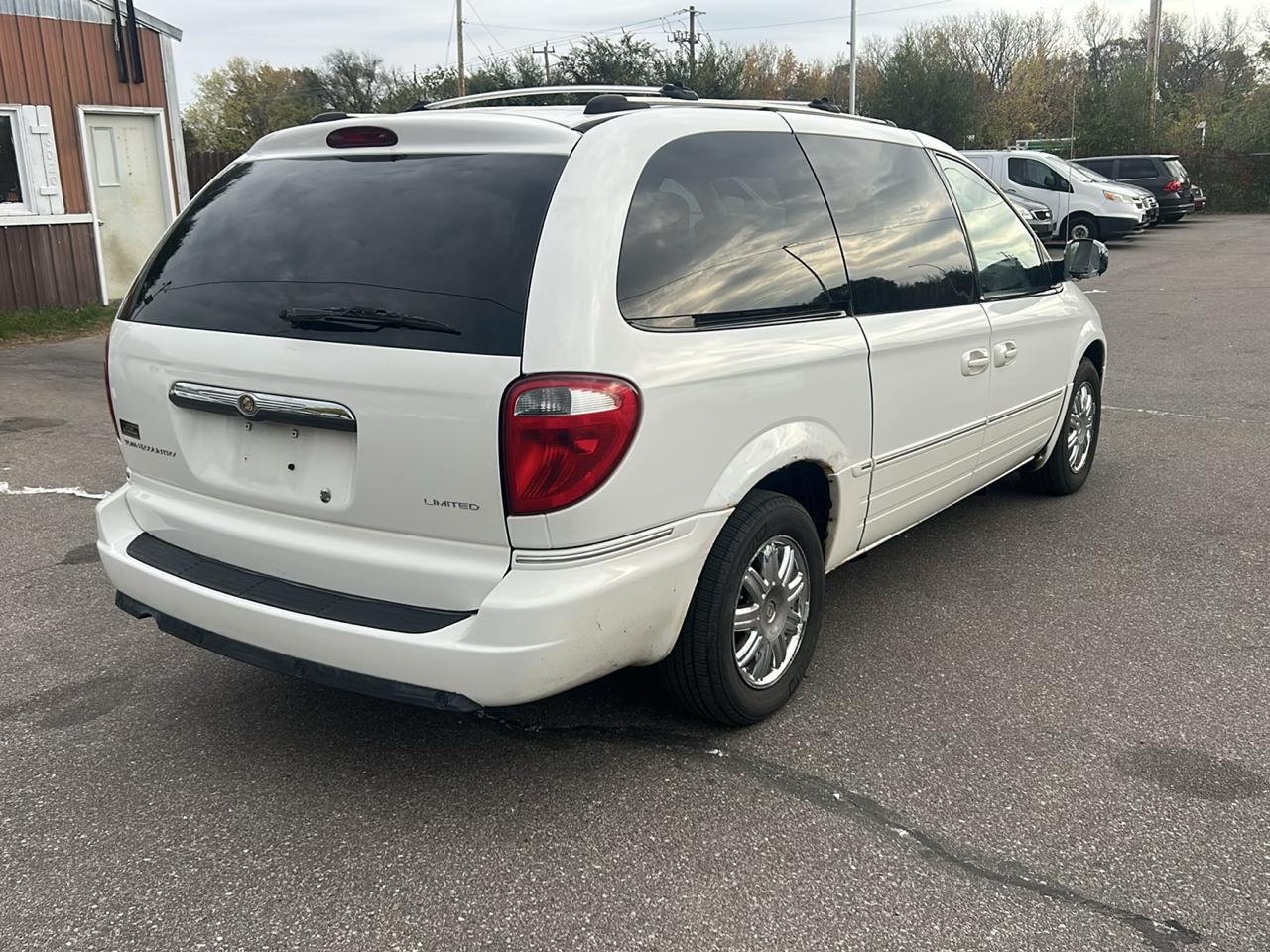 Chrysler Town & Country LWB 4dr Limited 2006