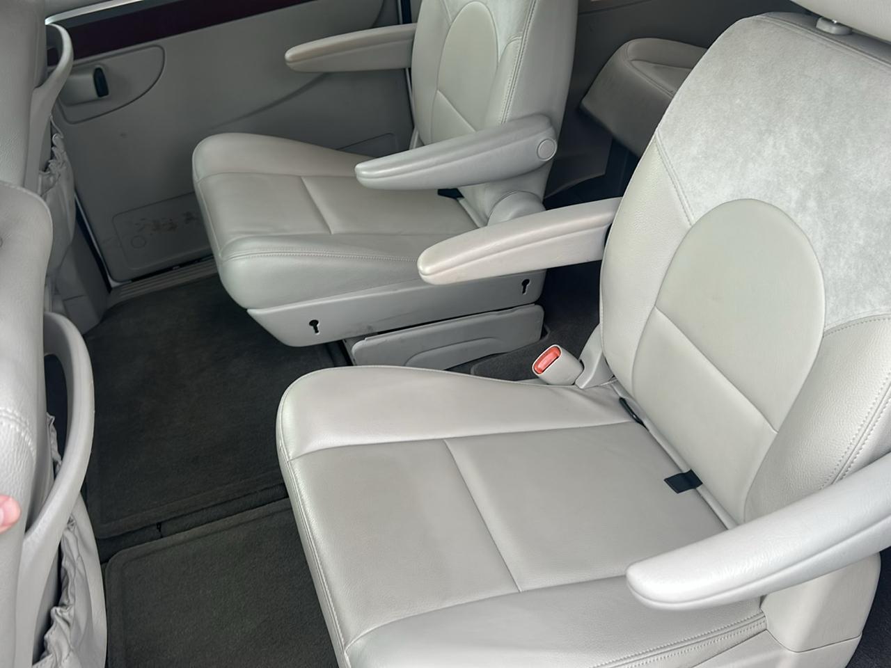 Chrysler Town & Country LWB 4dr Limited 2006