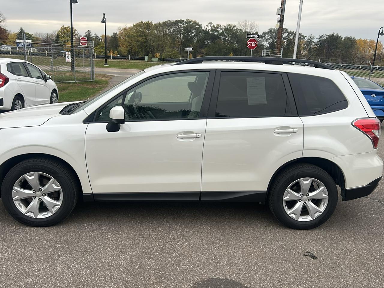 Subaru Forester 4dr CVT 2.5i Premium PZEV 2015