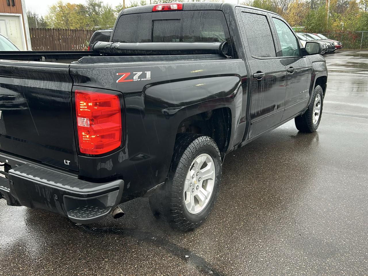 Chevrolet Silverado 1500 4WD Crew Cab 143.5" LT w/2LT 2018
