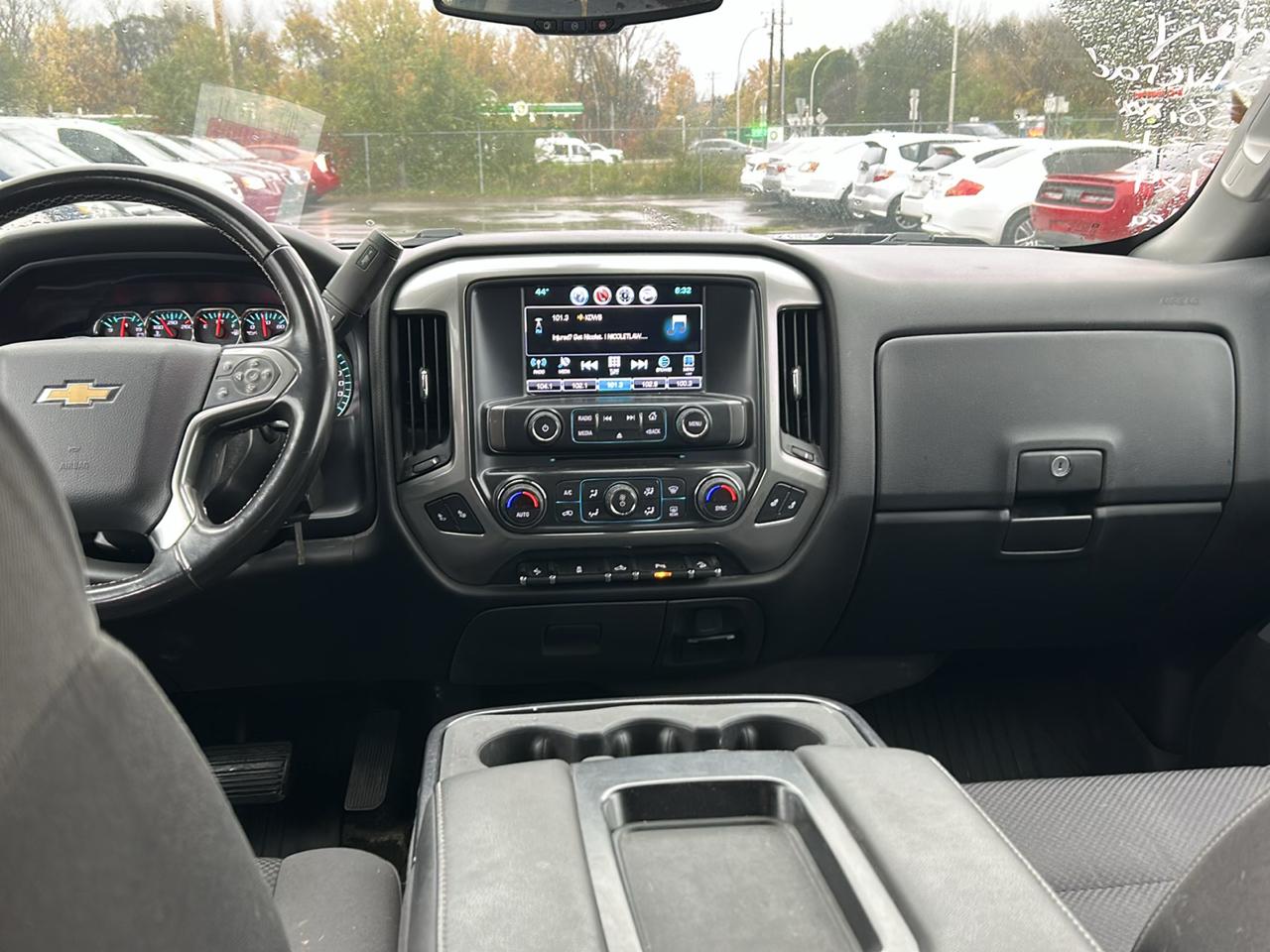 Chevrolet Silverado 1500 4WD Crew Cab 143.5" LT w/2LT 2018