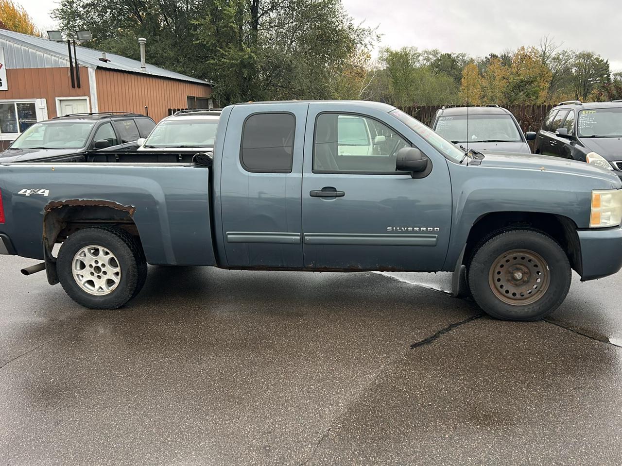 Chevrolet Silverado 1500 4WD Ext Cab 143.5" LT 2009