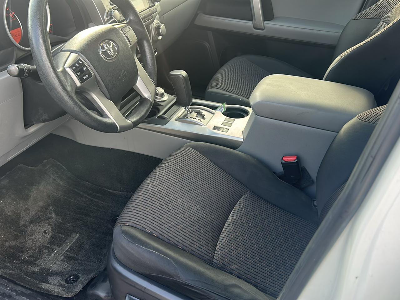 Toyota 4Runner 4WD 4dr V6 Limited (Natl) 2013
