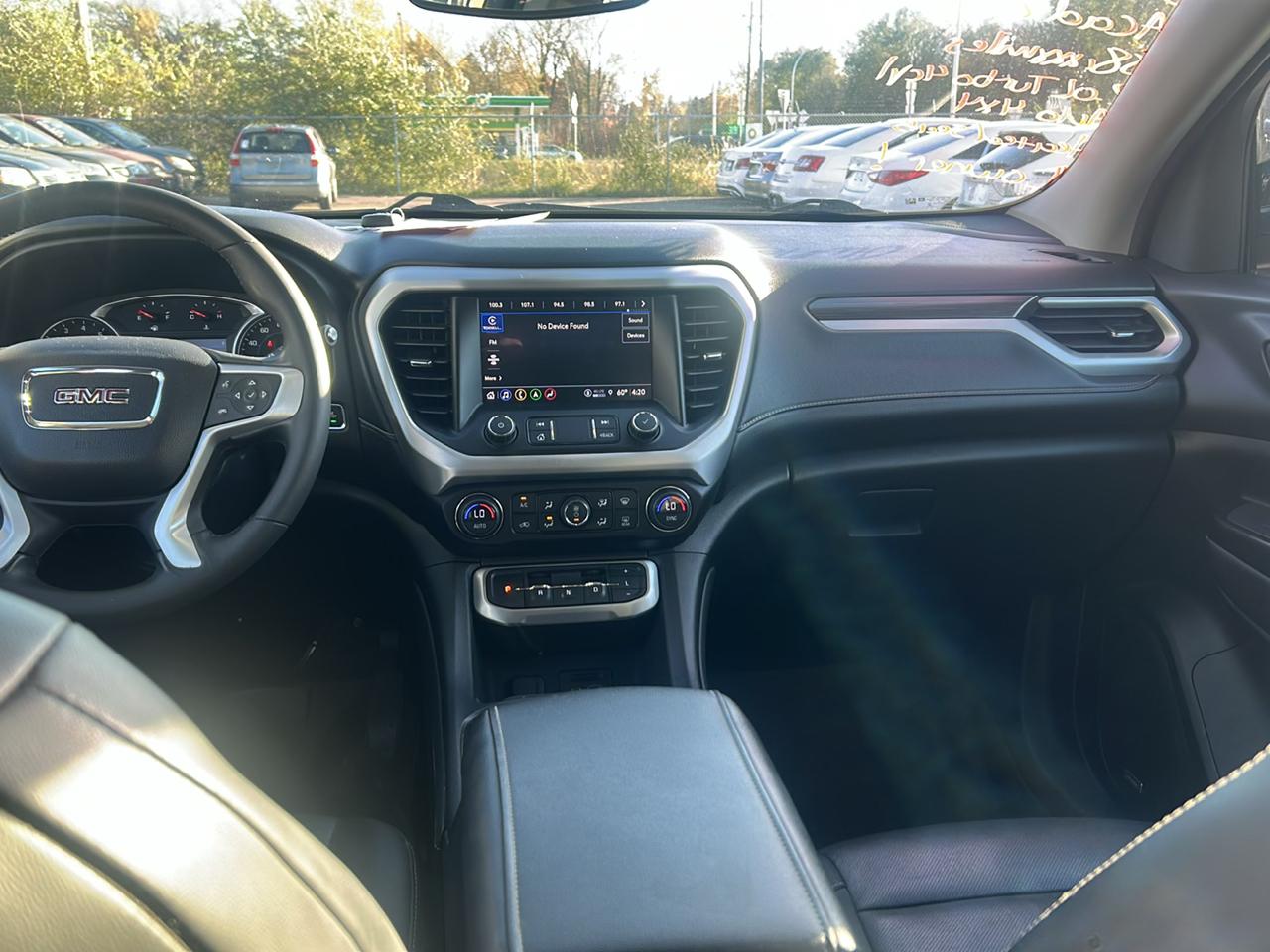 GMC Acadia AWD 4dr SLT 2022