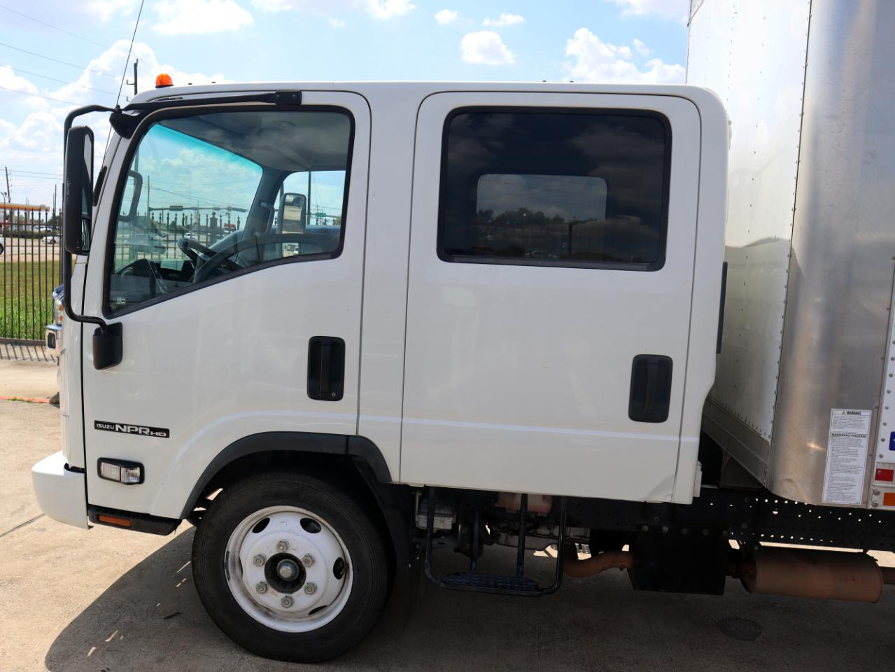 Isuzu NPR HD  2021