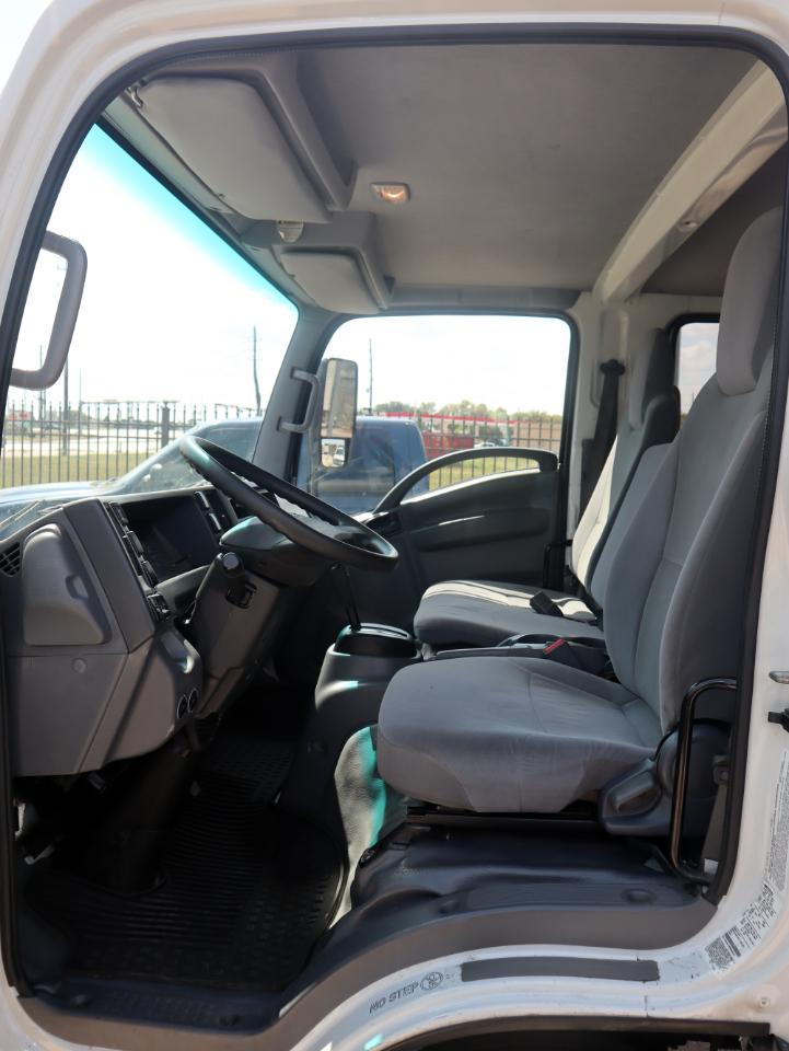Isuzu NPR HD  2021