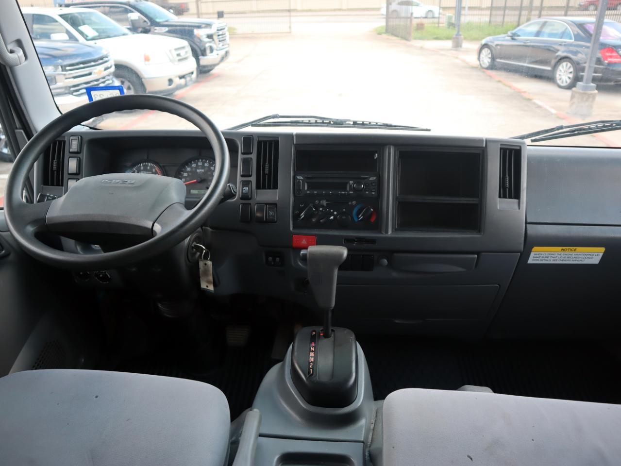 Isuzu NPR HD  2021