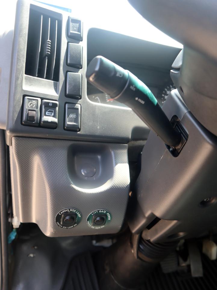 Isuzu NPR HD  2021