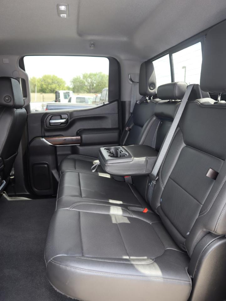 GMC Sierra 1500 SLT Crew Cab Short Box 4WD 2021