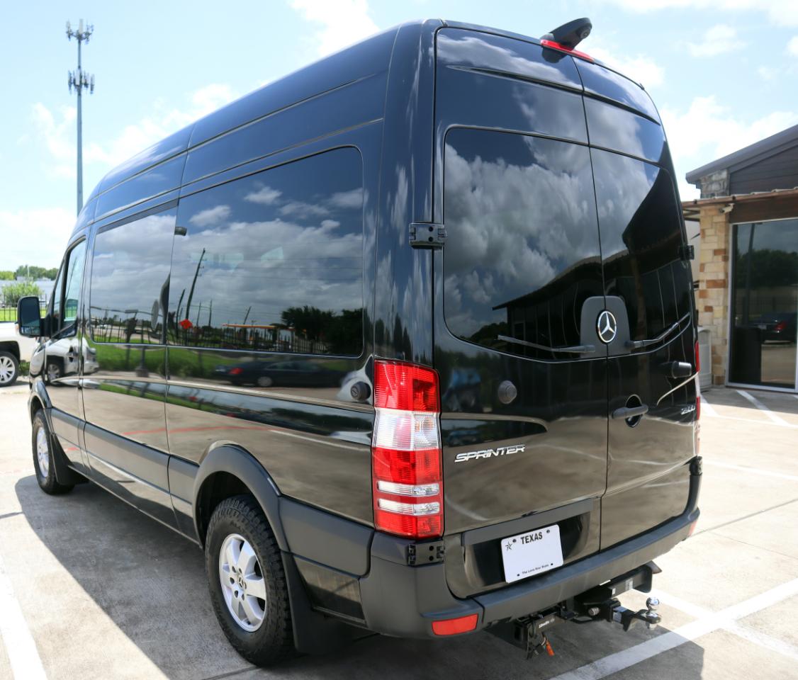 Mercedes-Benz Sprinter 2500 Passenger Van 144-in. WB 2018