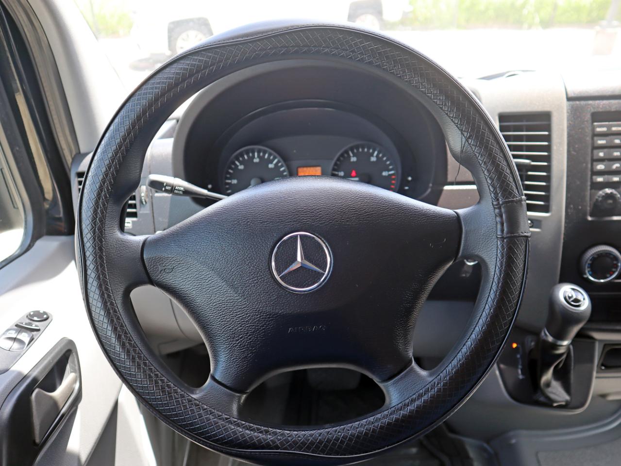Mercedes-Benz Sprinter 2500 Passenger Van 144-in. WB 2018